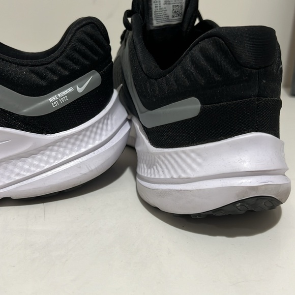 Men’s Nike sneakers - Picture 5 of 7